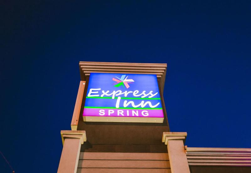 مُتل Express Inn Spring
