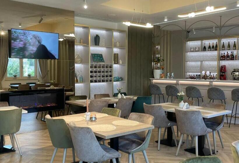 هتل Boutique Balș