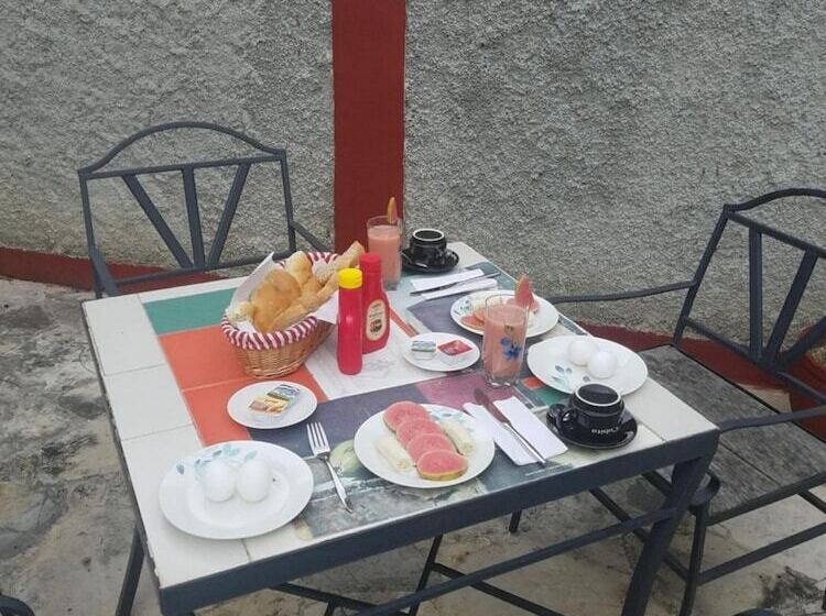 Hostal Los Jasmines