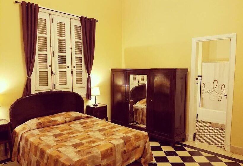 پانسیون Hostal Belele