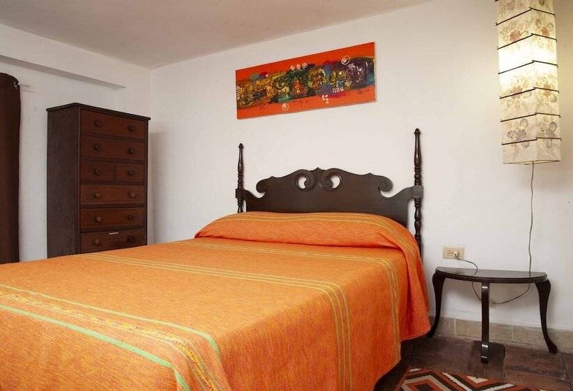 پانسیون Hostal Belele