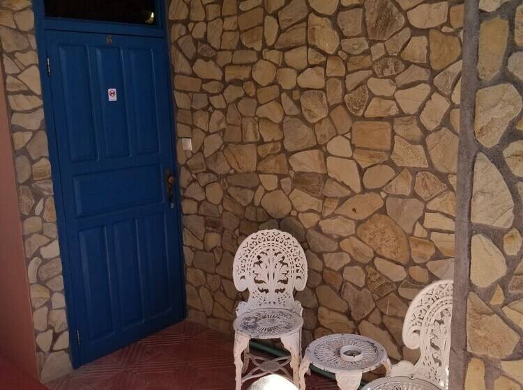 پانسیون Hostal Las Palmas