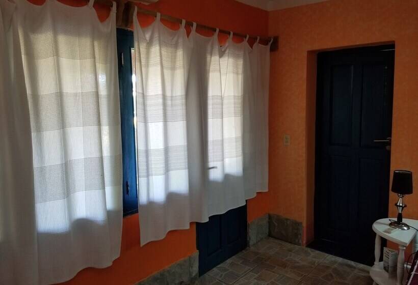 پانسیون Hostal Las Palmas