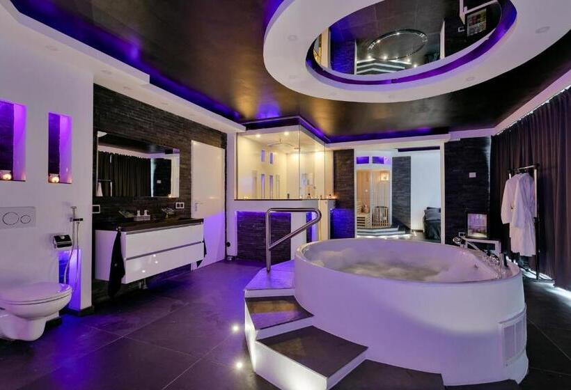 تختخواب و صبحانه Bed & Wellness Angie