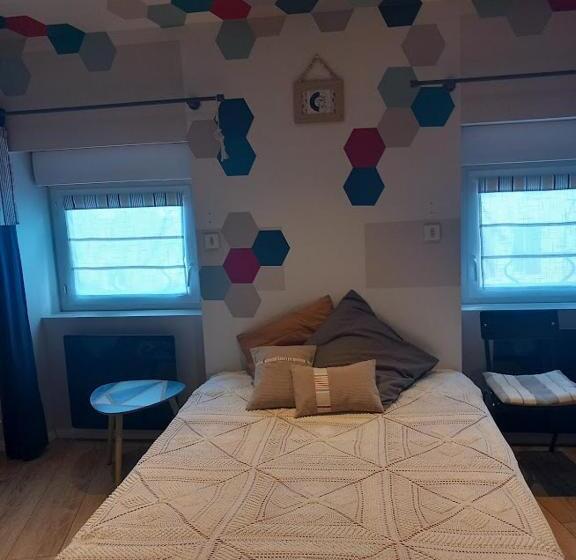تختخواب و صبحانه Chambre D Hote La Passerelle