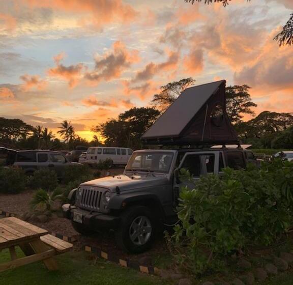 Campcar Maui Jeeps Suvs Hybrid Camper Van Rentals With Equipment And Travel Advice