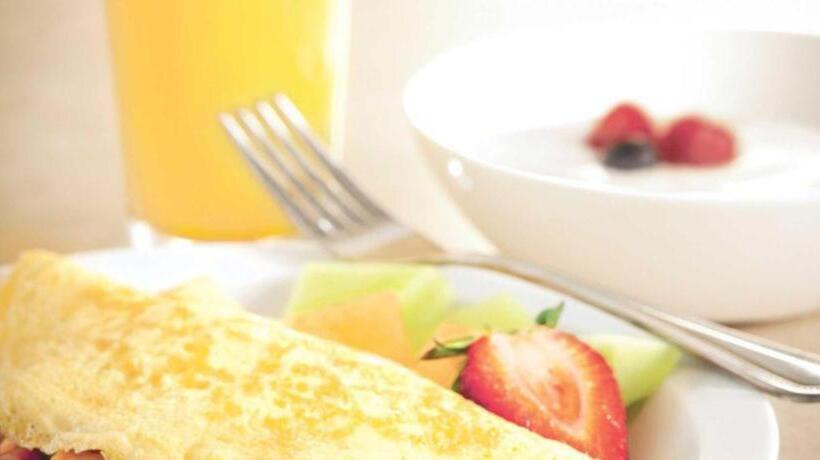 هتل Country Inn & Suites By Radisson, Jackson Airport, Ms