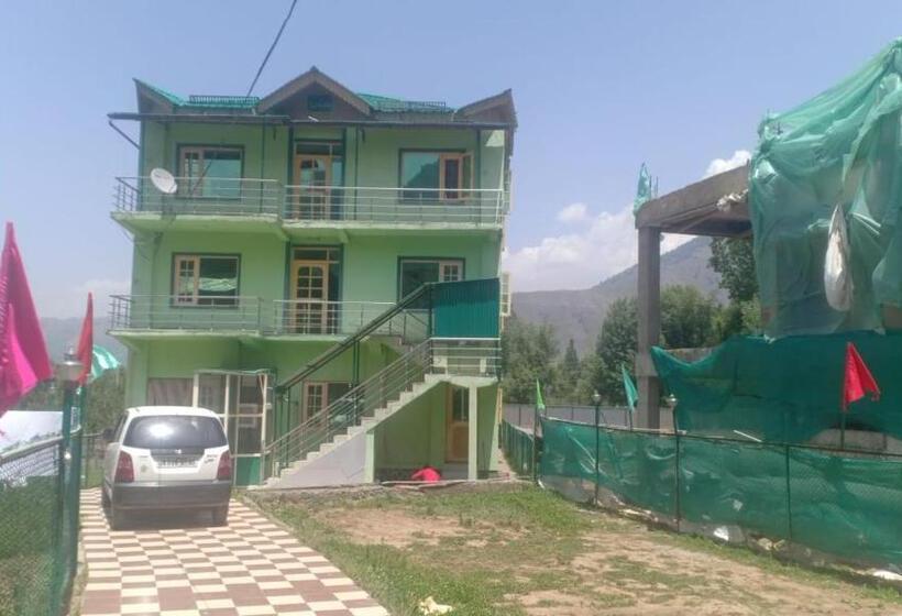 Отель Green Gallery And Restaurant