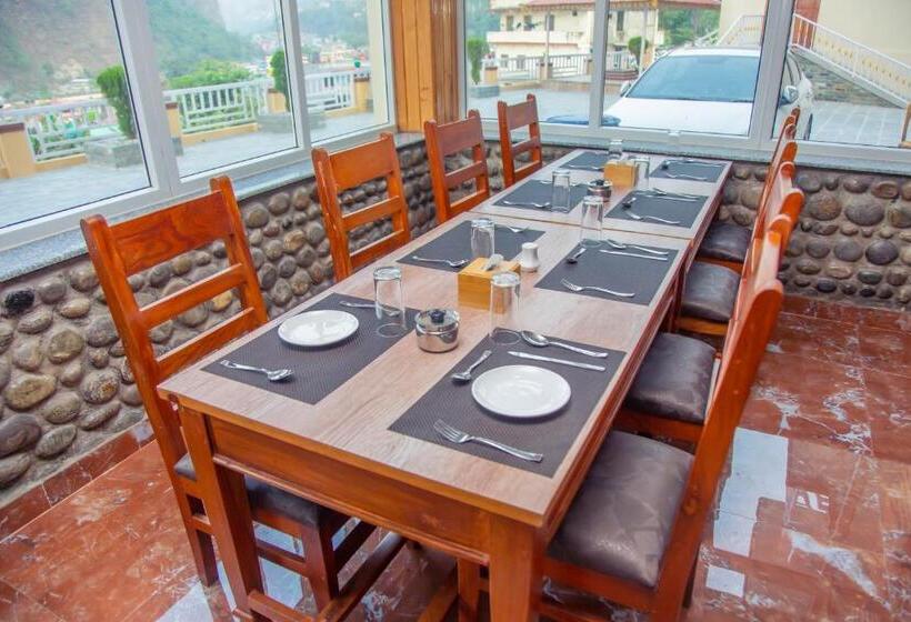 هتل Gyan Gauri Palace