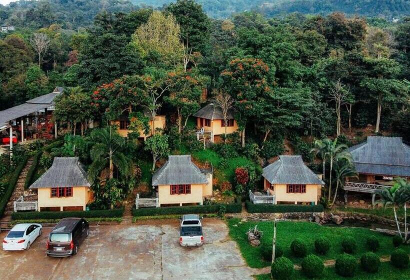 هتل Leehu Coffee Farm