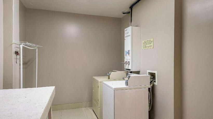 هتل Quality Inn Kingsville Hwy 77