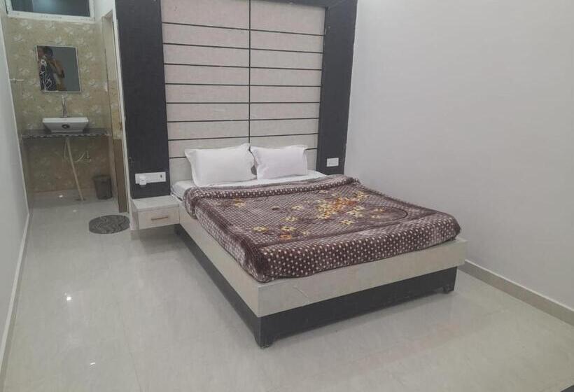 هتل Shyamal Resort