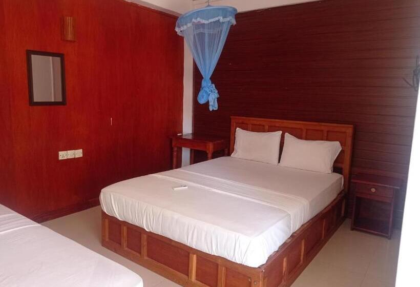 هتل Silver Beach
