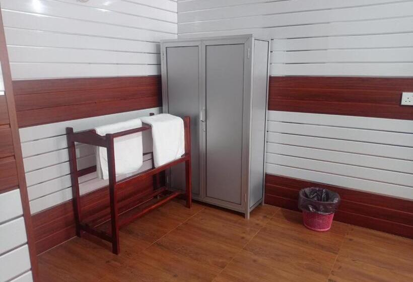 هتل Silver Beach