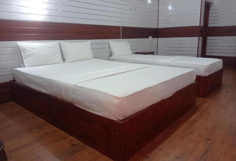 هتل Silver Beach