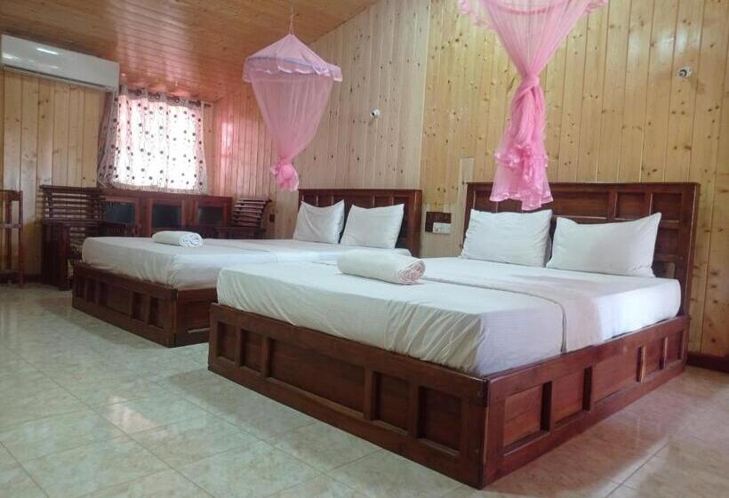 هتل Silver Beach