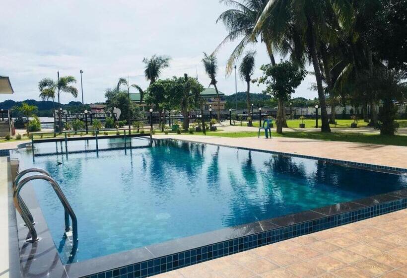 هتل The Coco Grand Chalet Pakbara