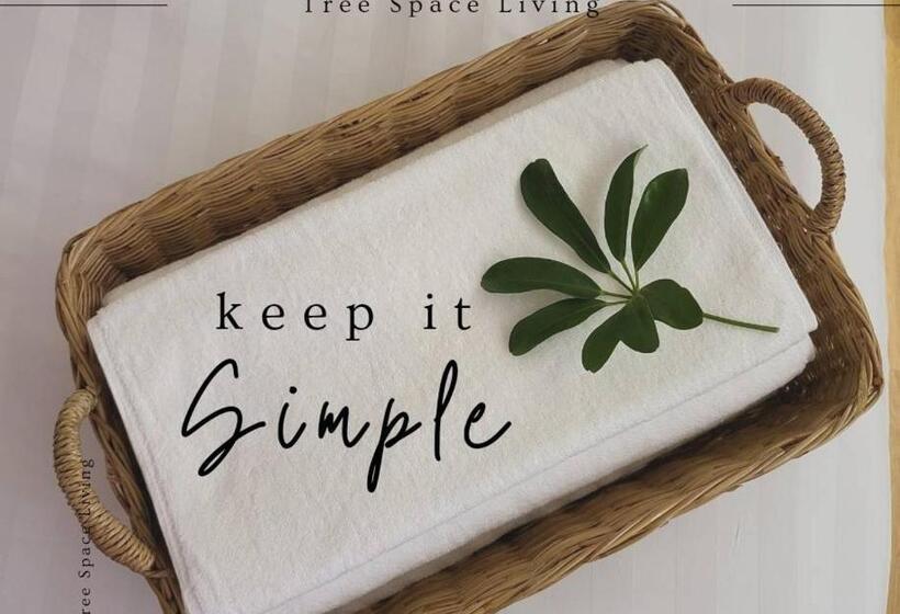 هتل Tree Space Living