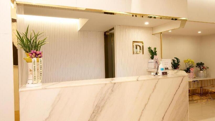فندق على الطريق Denbasta Hotel Whamyung