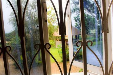 پانسیون Tinka,s Homestead