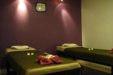 Pyramid Hotel & Spa