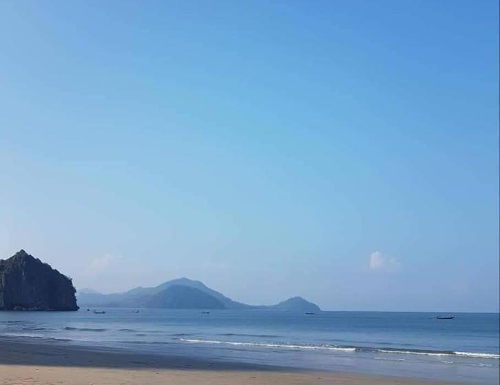 Курорт Hat Yao Seaview Beach Room