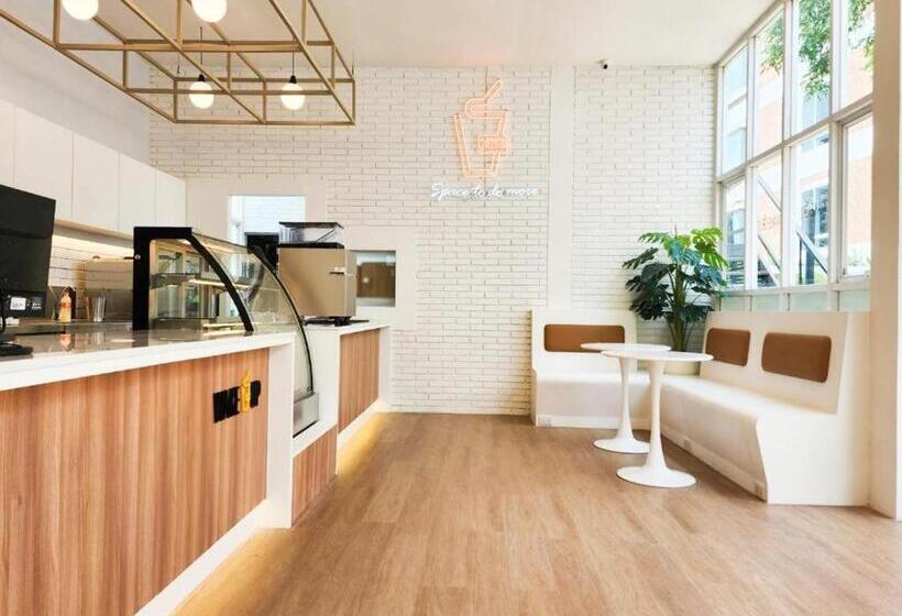 B2 Resort Boutique And Budget