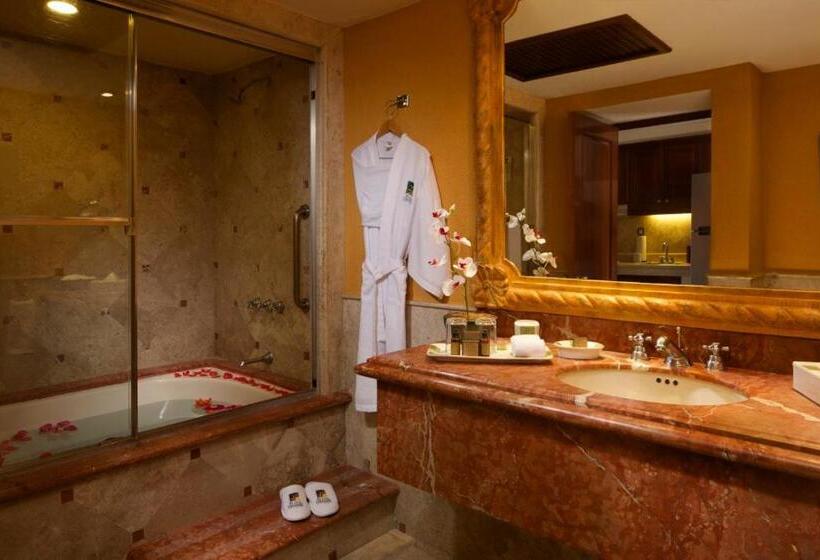 Beach Resort Suite