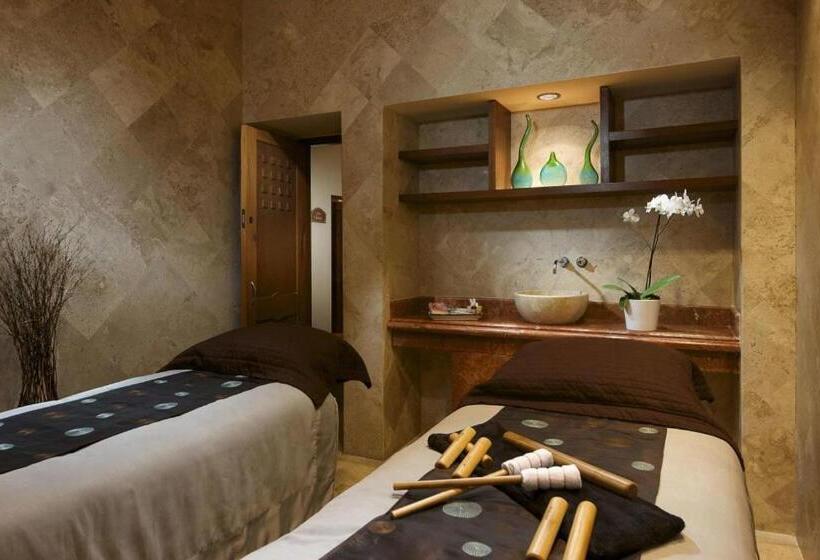 Beach Resort Suite
