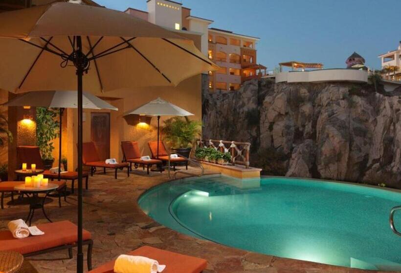 Beach Resort Suite