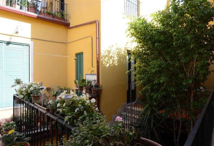 تختخواب و صبحانه Casa Rossi
