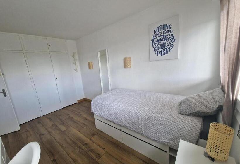 تختخواب و صبحانه Chambre Quartier Gare Orleans