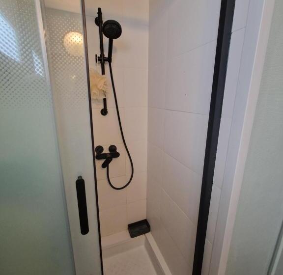 تختخواب و صبحانه Chambre Quartier Gare Orleans