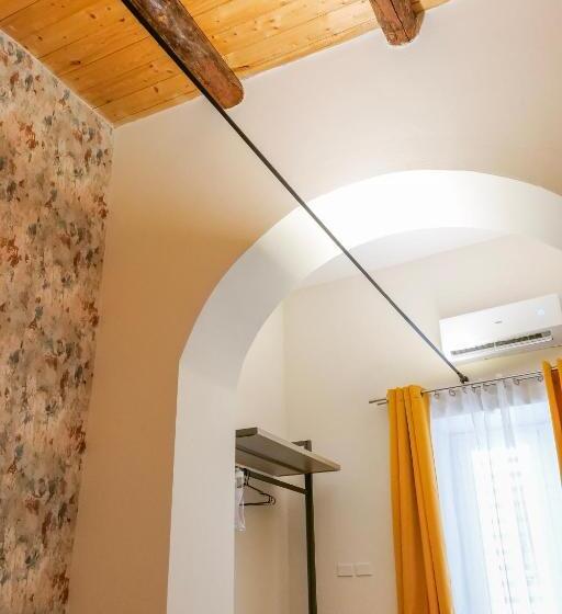 تختخواب و صبحانه Rooftop Parthenopeo Contemporary Rooms