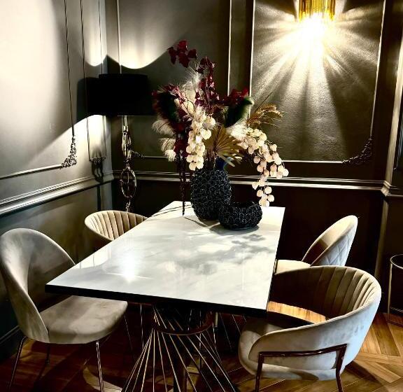 تختخواب و صبحانه Teresa B&d   The Unconventional House