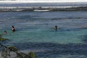 تختخواب و صبحانه Uncle Bob&tere Beachfront House