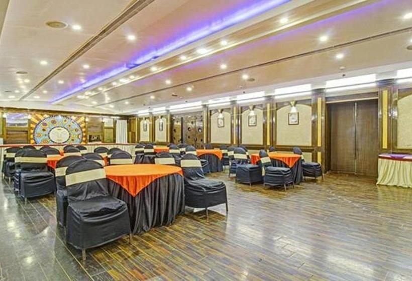 Fabhotel Arka