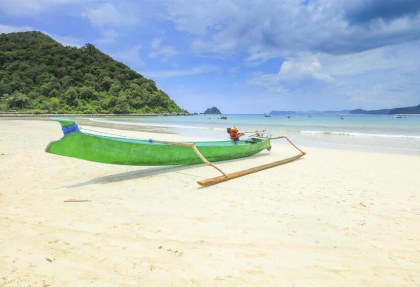 فندق Oyo 1508 Mascot Beach