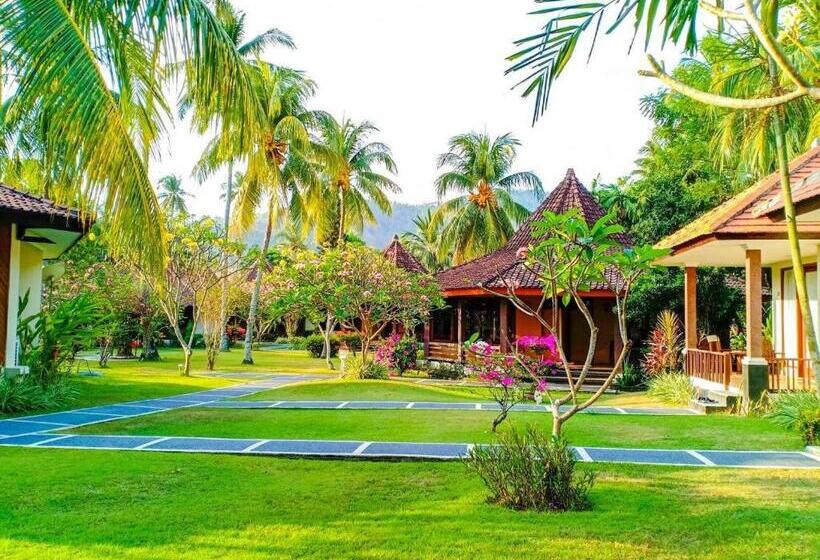 فندق Oyo 1508 Mascot Beach