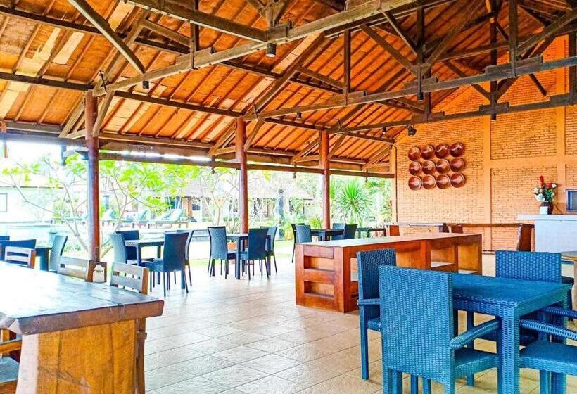 فندق Oyo 1508 Mascot Beach