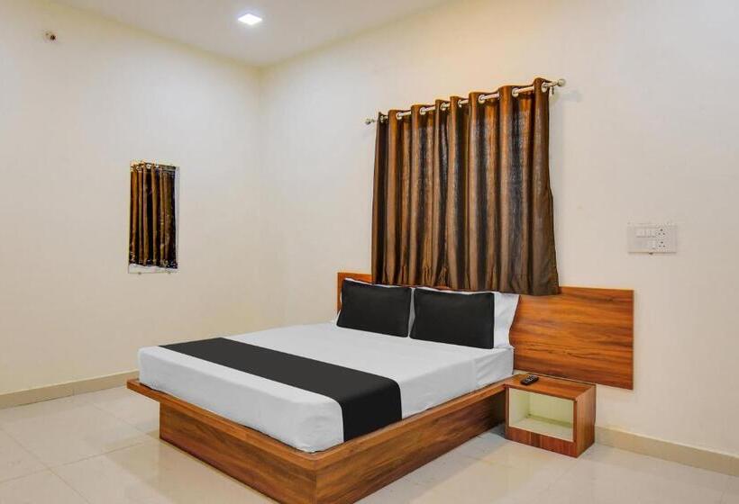 ホテル Oyo Pratik Lodging