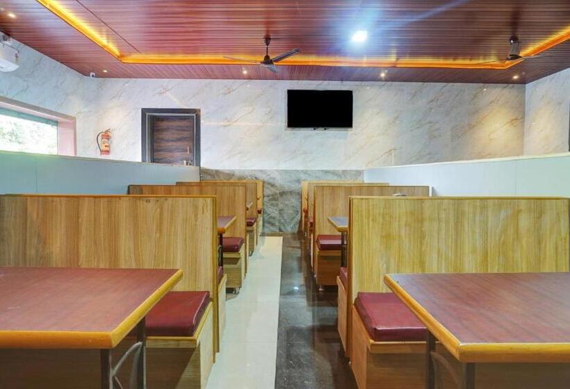 בית מלון כפרי Oyo Sagar Lodging