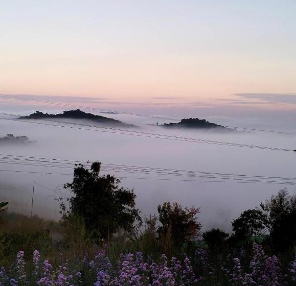 هتل Rai Saeng Tawan At Phu Thap Buek
