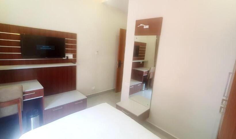 K Grandeur Hotels