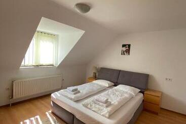 Mat & Edw Room