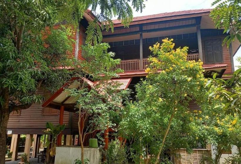 پانسیون Baan Lotus Guest House