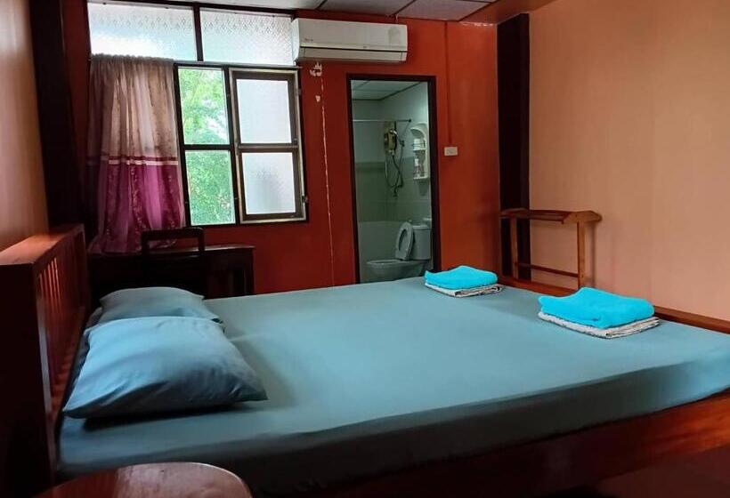 پانسیون Baan Lotus Guest House