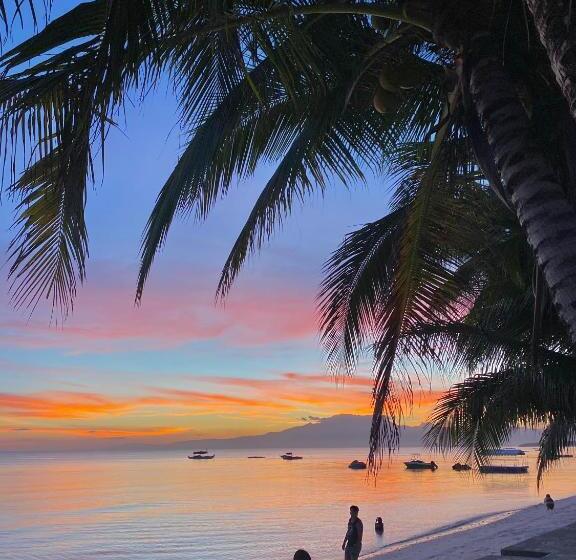 פנסיון Monera S Native Cabin