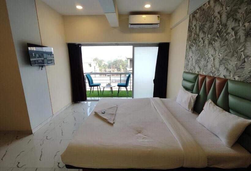 펜션 New Balaji Residency By Glitz Hotels