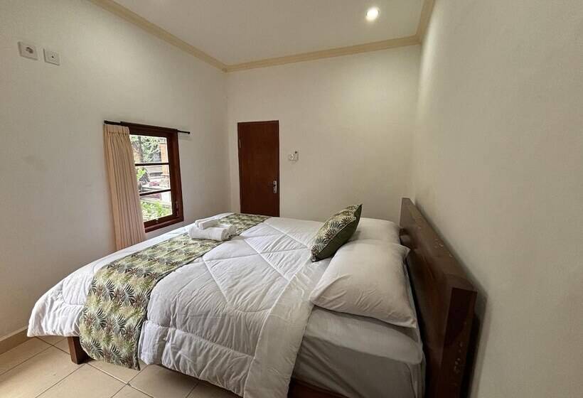 Пансион Wisuda Guest House